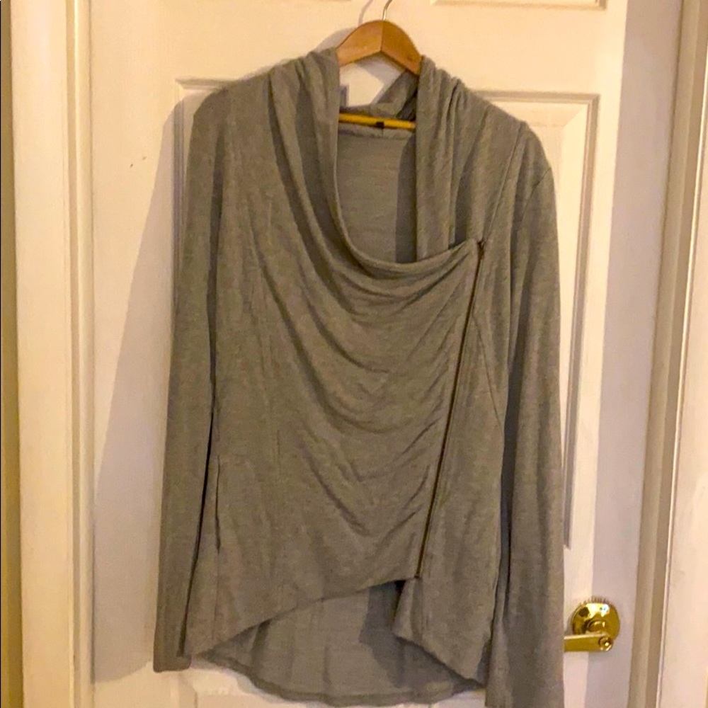 Gray sweater with asymmetrical zip up